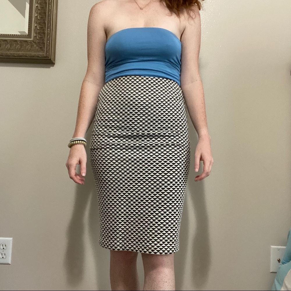 black and white pencil skirt